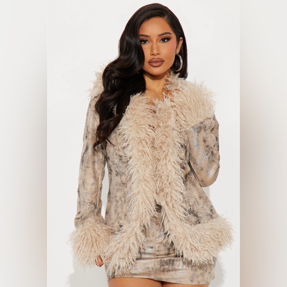 Fashion Nova Tan and Cream Skirt Set - Picture 2 of 4